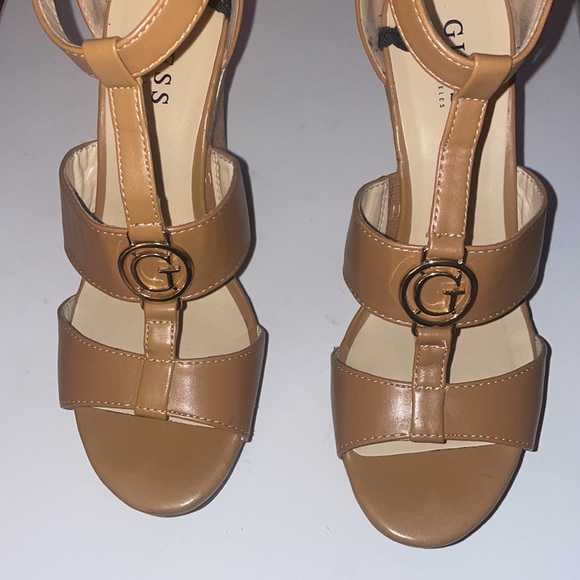 Guess Cork Wedge. Size 8 - Picture 3 of 15